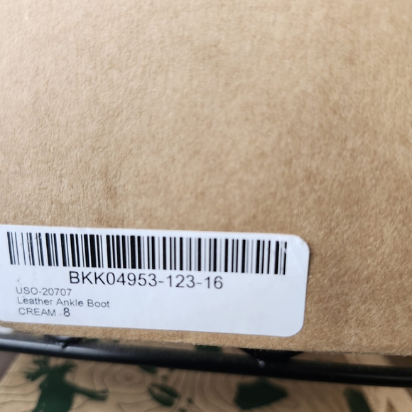 Leather Ankle Boot Karen Millen - Picture 9 of 9